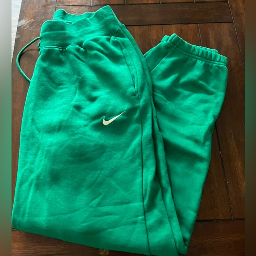 Oversized Phoenix Fleece from Nike NWOT